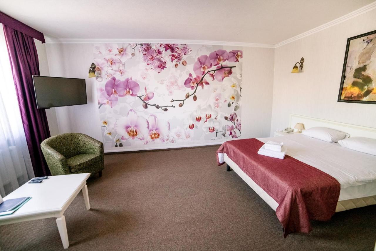 Hotel Solomiya ตรุสคาเวตส์ ภายนอก รูปภาพ